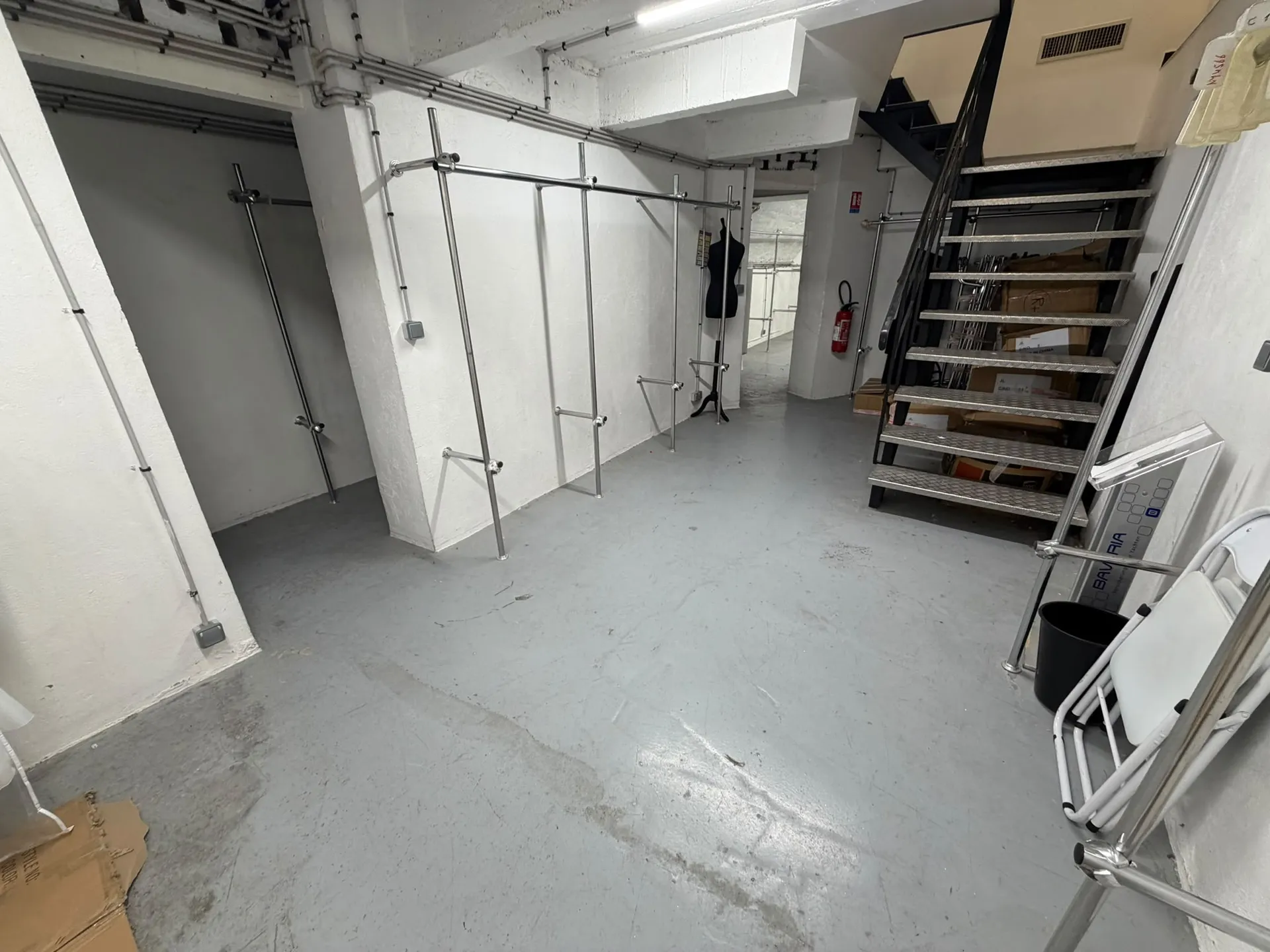 Local commercial 200 m² vitrine sur rue, Poissonnière 75010 — photo 5