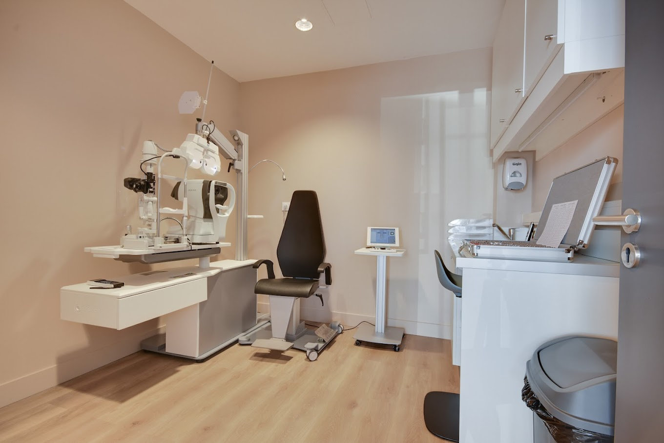 Magasin d'optique — image 8